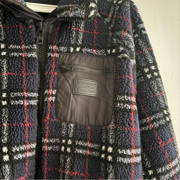 Burberry Plaid Vintage Fleece Jacket - Picture 4 of 7